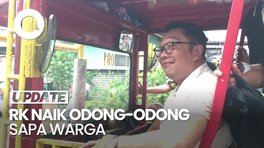 Video: Momen RK Naik Odong-Odong Bareng Relawan Sapa Warga Ciracas Jaktim