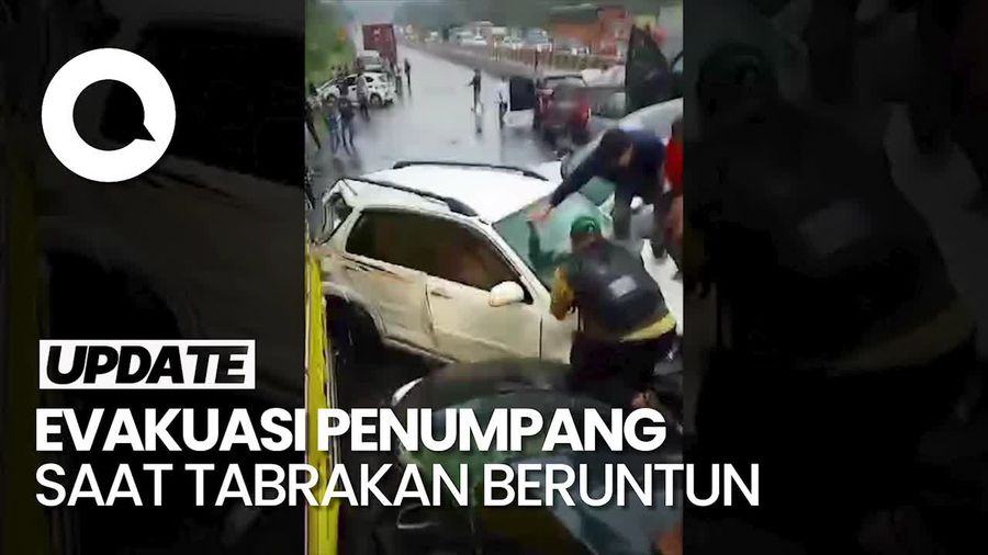 Video Momen Penumpang Selamatkan Diri saat Tabrakan Beruntun di Tol Cipularang