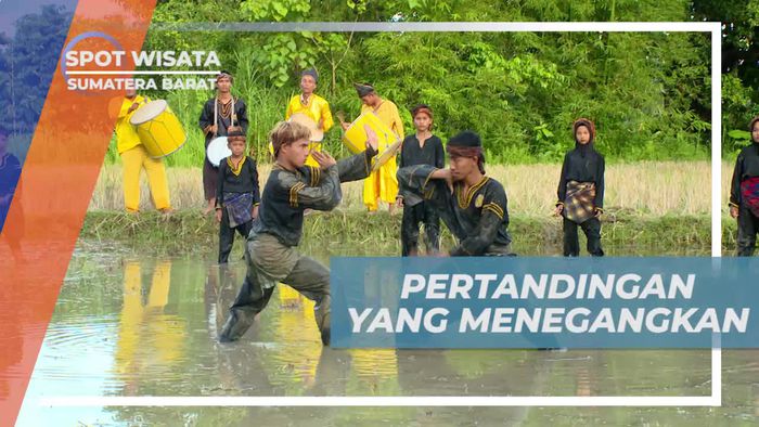 Serunya Latihan Tanding Silat Lumpur Anak-Anak di Sumatera Barat