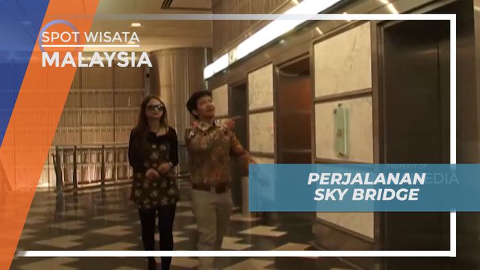 Menikmati Pemandangan Menakjubkan dari Sky Bridge Petronas Tower, Malaysia