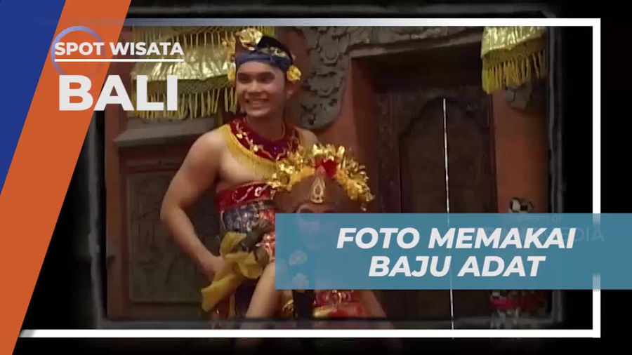 Foto Seru dengan Pakaian Adat Bali