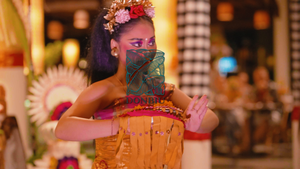 Santapan Dalam Tradisi Autentik Bali di Donbiu Padma Resort Legian