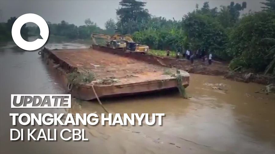 Video Kapal Tongkang Hanyut di Kali CBL Bekasi