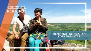 Menyaksikan Keindahan Kota Cordes Sur Ciel dari Puncak, Perancis