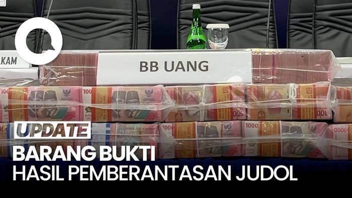 Video: Penampakan Deretan Barang Bukti Sitaan Desk Pemberantasan Judi Online