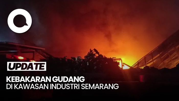 Video Kebakaran Hebat Gudang di Kawasan Industri Terboyo Semarang
