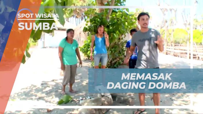 Menyajikan Kuliner Daging Domba di Waijelo, Sumba