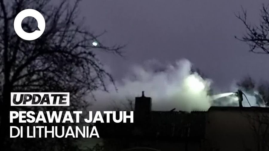 Video: Ngeri! Pesawat Kargo Jatuh Hantam Rumah Warga di Lithuania