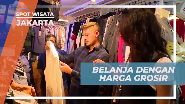 Belanja dengan Harga Grosir di Pasar Tanah Abang, Jakarta