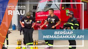 Memulai Misi Memadamkan Api di Riau dengan Perlengkapan Lengkap