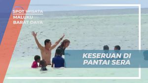 Bersama Anak-anak Lokal Menikmati Keindahan Pantai Sera di Maluku Barat Daya