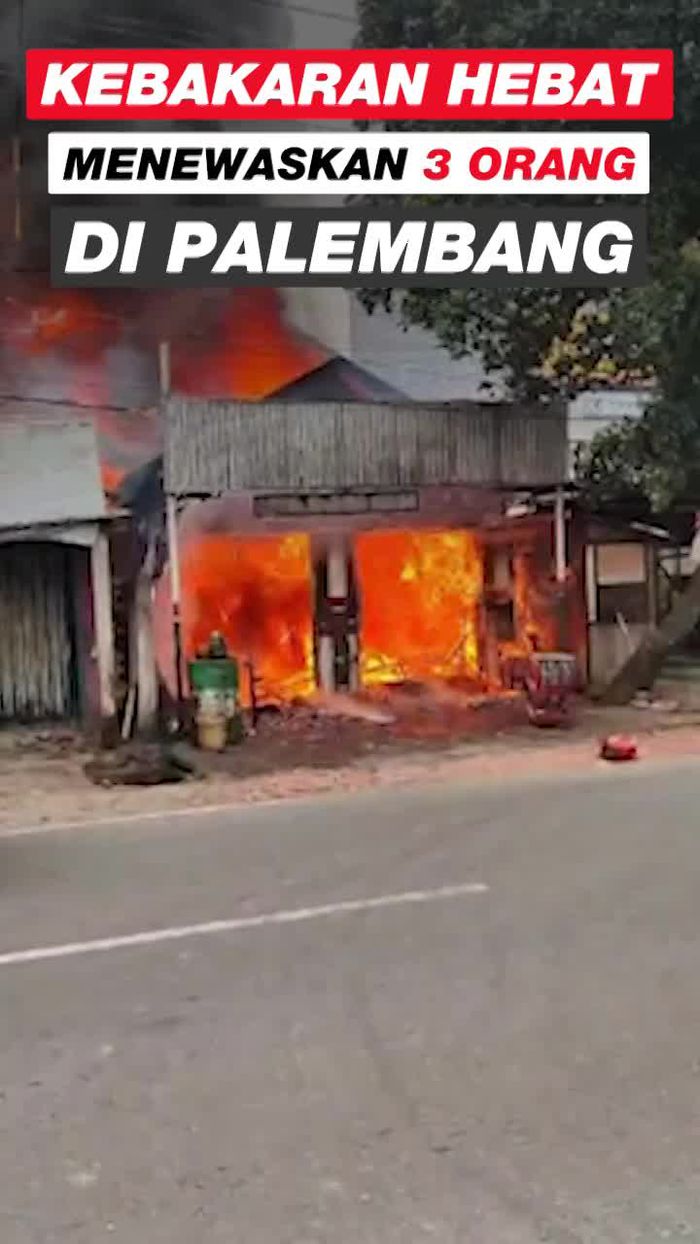 Video: 2 Bengkel-1 Gerai HP Terbakar Hebat di Palembang, 3 Orang Tewas