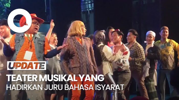 Video: Nonton Teater Kukejar Kau Sayang, Ada Juru Bahasa Isyaratnya Lho!