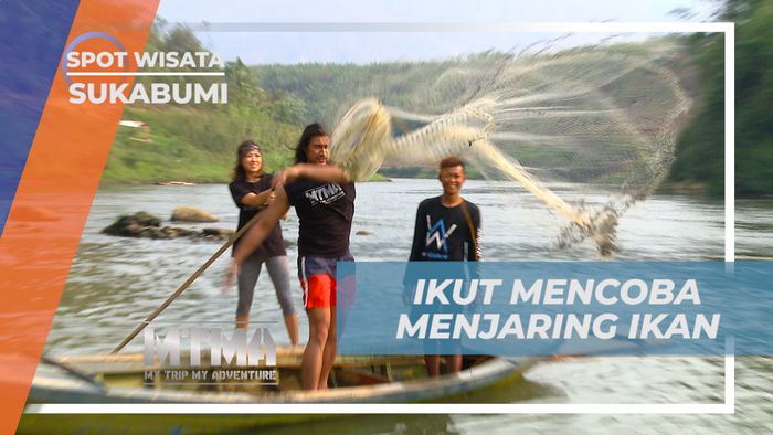 Menjaring Ikan di Sungai Citarum, Sukabumi
