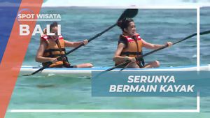 Serunya Bermain Kayak di Private Beach Bali