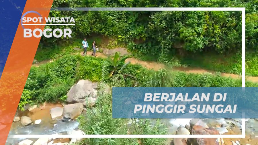  Berjalan Menyusuri Sungai Dalam Perjalanan Menuju Curug Leuwi Hejo, Bogor