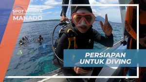 Menyiapkan Peralatan Diving untuk Menyelami Keindahan Bawah Laut Pulau Siladen, Manado