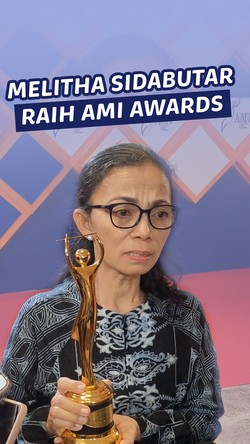 Video: Ibu Mendiang Melitha Sidabutar Menangis Anaknya Dapat AMI Awards