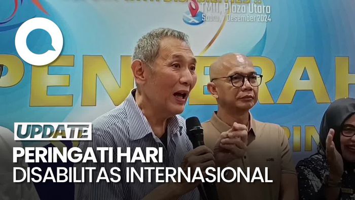 Video: Reda Manthovani-Jusuf Hamka Bagikan Bansos ke Siswa SLB Negeri 7