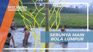 Serunya Bermain Bola Lumpur Bersama Selebriti di Sumatera Utara