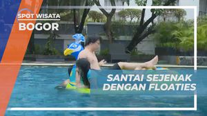 Bersantai dengan Floaties di Kolam Renang Aston Hotel, Bogor