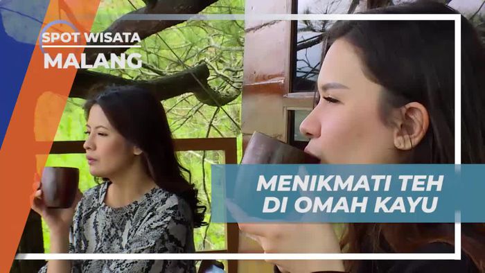 Menikmati Teh Sambil Menatap Pemandangan di Omah Kayu, Kota Batu