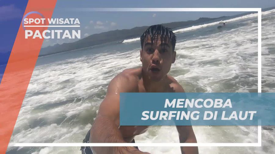 Mencoba Surfing di Ombak Pantai Telengria, Pacitan