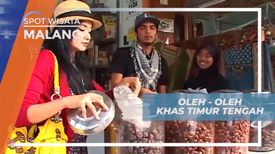 Membeli Oleh-Oleh Khas Timur Tengah di Kawasan Arab, Malang  