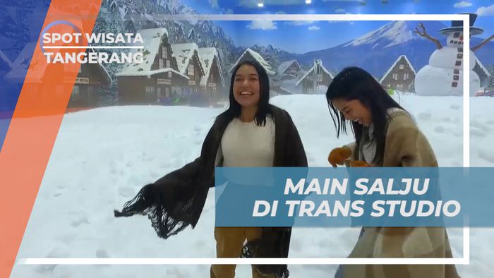 Main Salju Seru di Snow World Trans Studio Tangerang