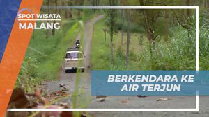 Berkendara Menikmati Pemandangan Menuju Air Terjun di Batu