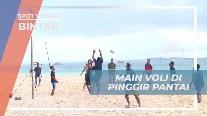 Serunya Bermain Voli Pantai di Pulau White Sand Bintan