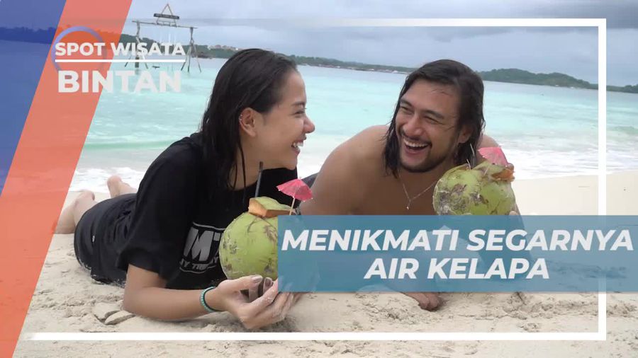 Segarnya Air Kelapa di Pulau White Sand Bintan