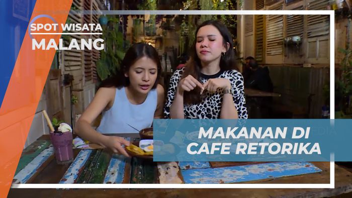 Mencicipi Makanan Khas Cafe Retrorika di Malang  