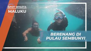 Berenang di Pantai Indah Pulau Sembunyi, Maluku