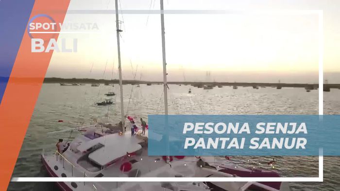 Nikmati Pesona Sunset di Pantai Sanur, Bali dari Atas Kapal