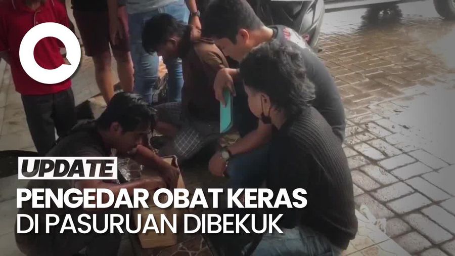 Video: Pria di Pasuruan Dibekuk saat Ambil Paket Obat Keras di Ekspedisi