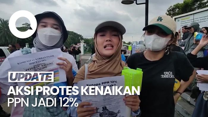 Video: LBH hingga K-Popers Gelar Demo di Depan Istana, Protes PPN 12%