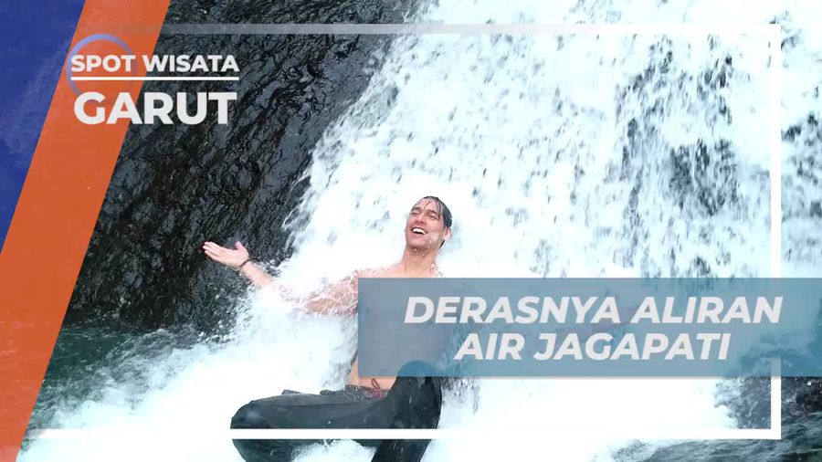 Rasakan Derasnya Aliran Air Terjun Jagapati, Garut