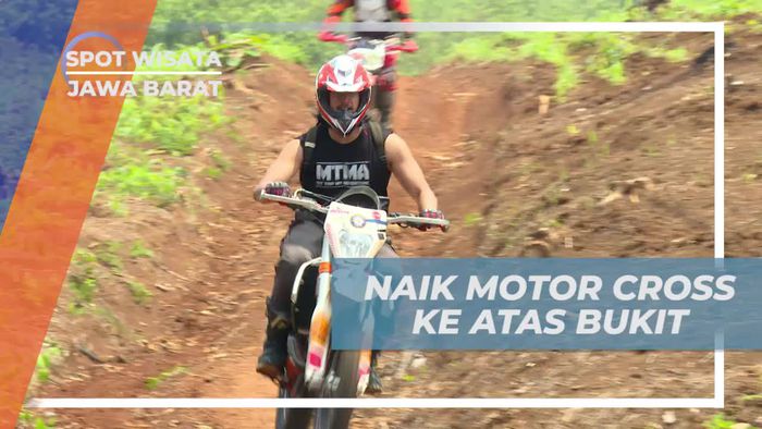 Menaklukkan Bukit dengan Motor Cross di Desa Bunter, Ciamis