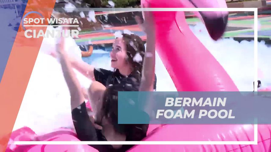 Bermain di Foam Pool yang Unik di Waterpark Cianjur