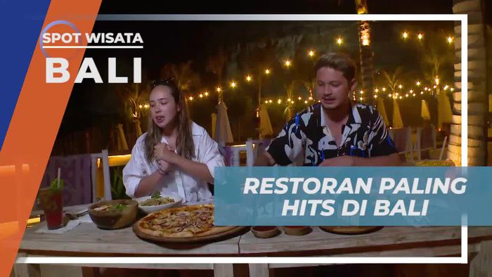 Makan Malam dengan Pemandangan Pantai di Restoran Hits Bali