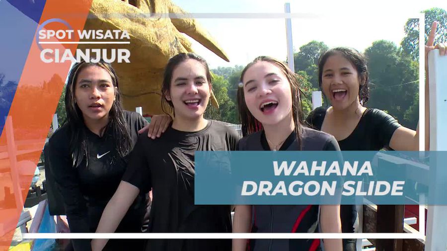 Seru-seruan di Wahana Dragon Slide Waterpark, Cianjur