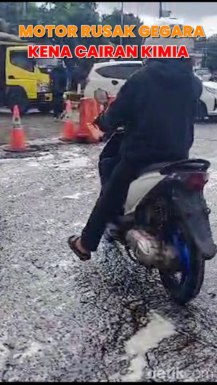 Video: Cairan Kimia Tumpah di Bandung Barat, Motor-motor Rusak