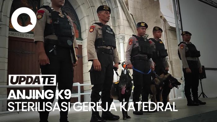 Video Anjing K9 Sterilisasi Gereja Katedral Jelang Misa Malam Natal
