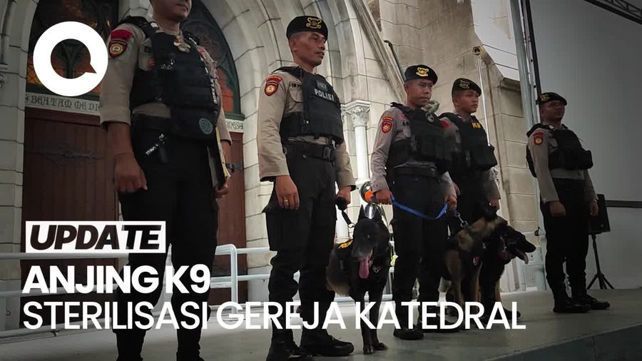Video Anjing K9 Sterilisasi Gereja Katedral Jelang Misa Malam Natal