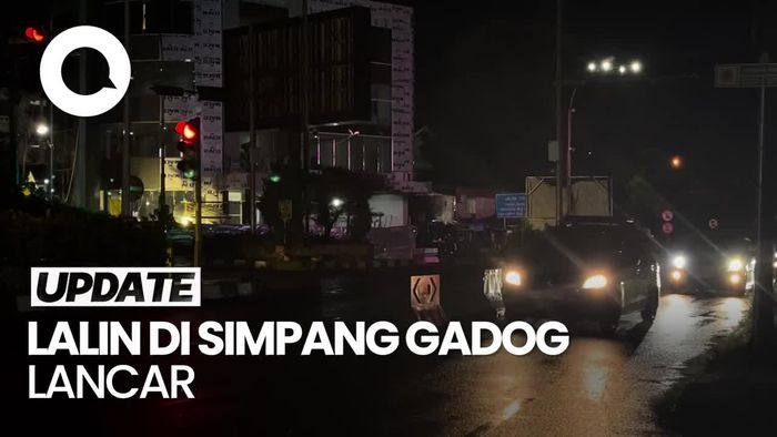 Video: Arus Lalu Lintas di Simpang Gadog Lancar Malam Ini