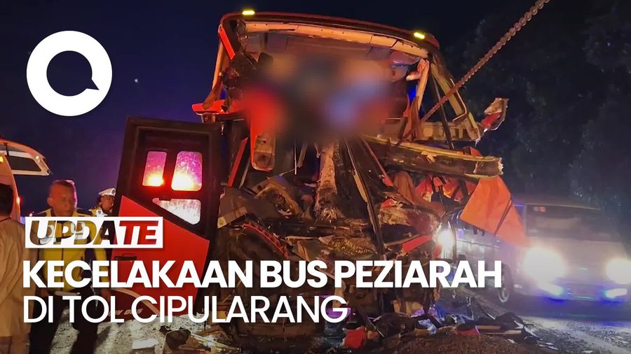 Video: Momen Evakuasi Korban Kecelakaan Maut Bus Peziarah di Tol Cipularang