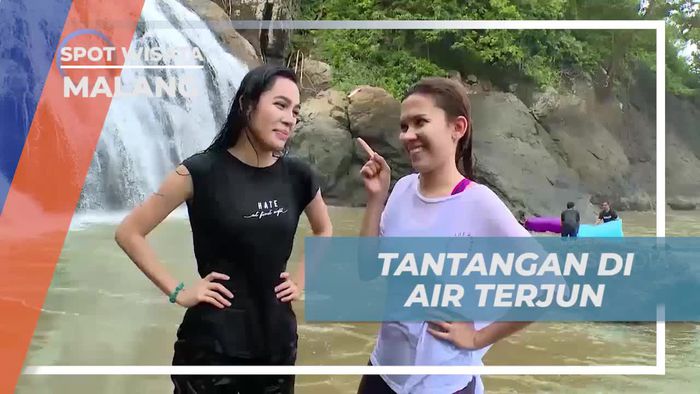 Menambah Keseruan dengan Lomba Dorong Air Bag di Air Terjun Banyu Anjlok Kota Malang