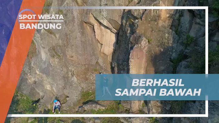 Berhasil Menuruni Gunung Batu Setelah Bermain Rappelling, Bandung
