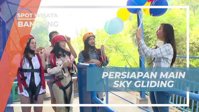 Serunya Menikmati Wahana Sky Gliding di Dago Dreampark Bandung